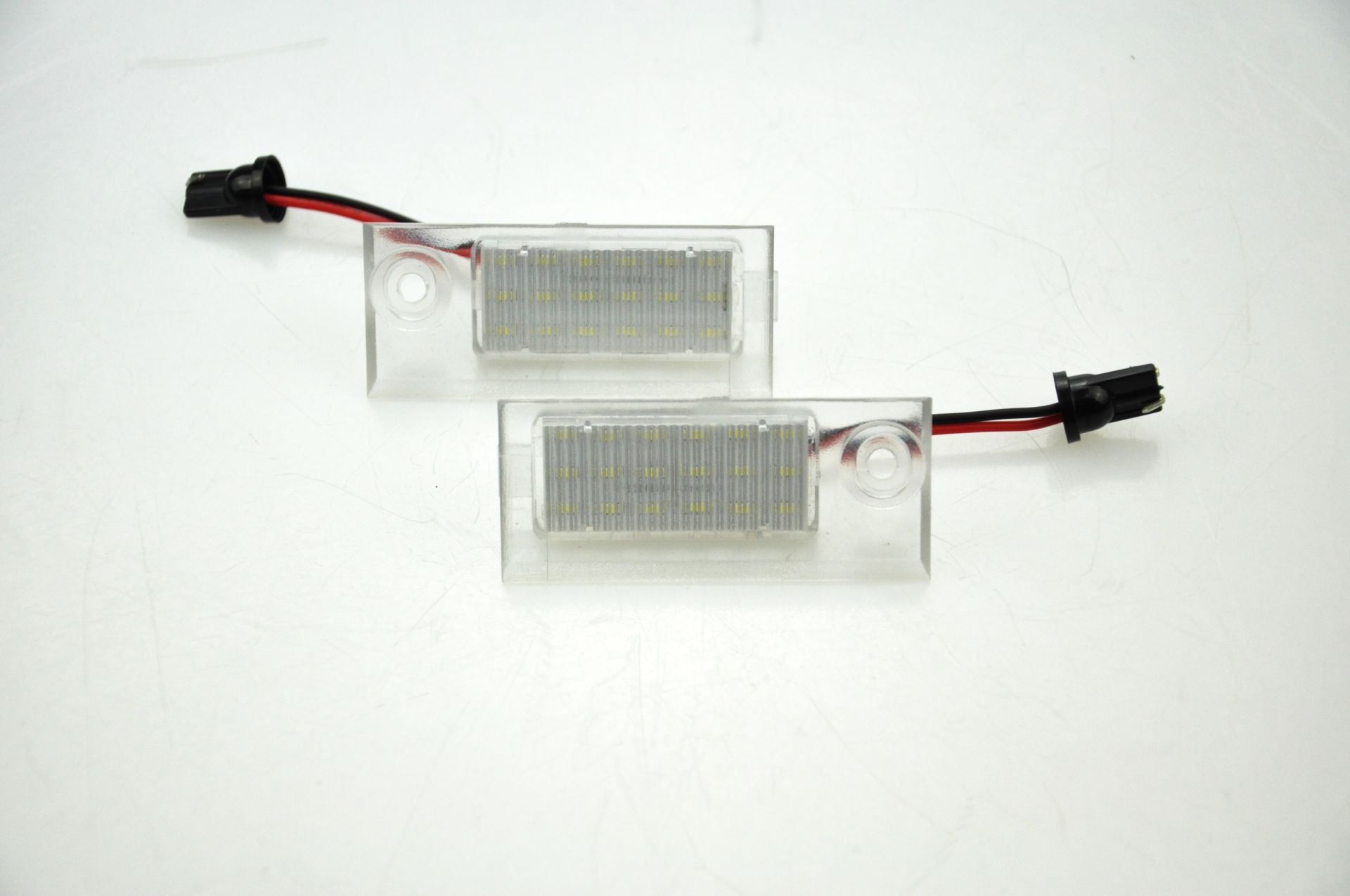 LED SIJALICE ZA OSVETLJENJE TABLICE - AUDI 030816 Beograd Zemun